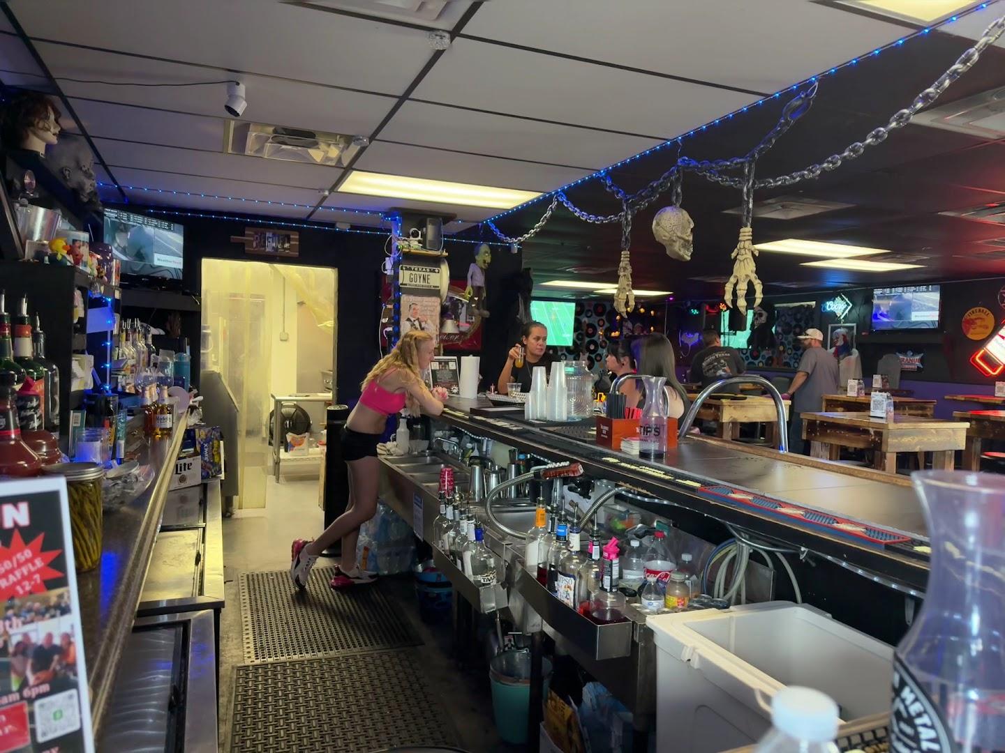 Refuel Bar & Grill