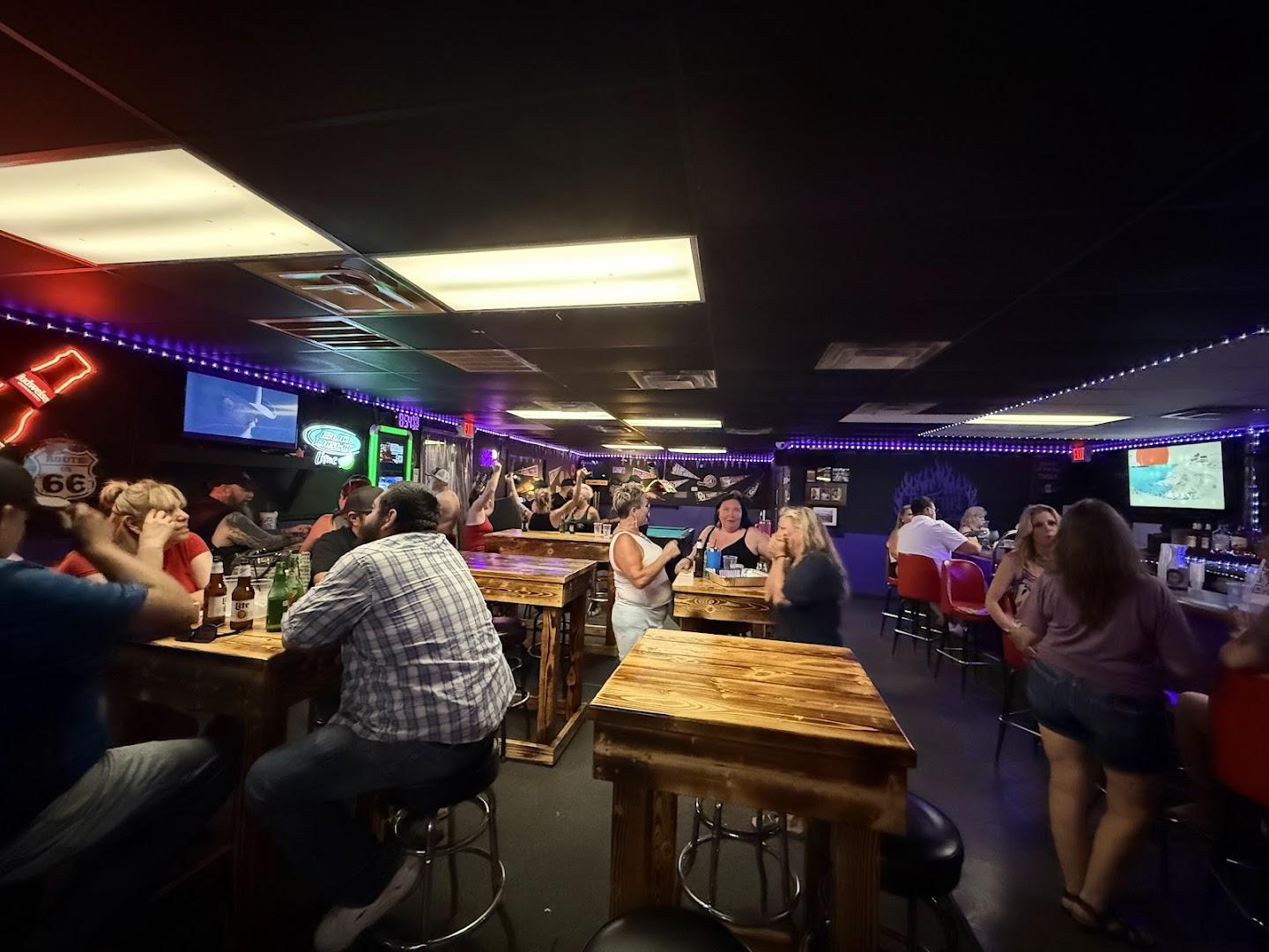 Refuel Bar & Grill